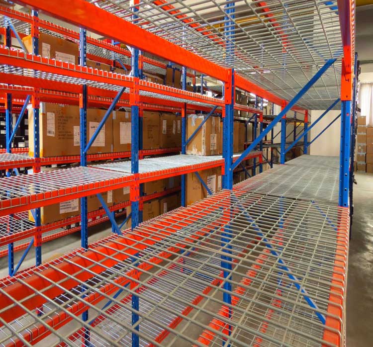 wire decking for pallet racks