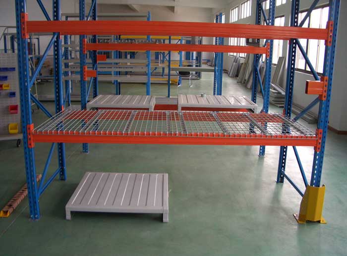 Wire mesh decking is widely used in supermarkets