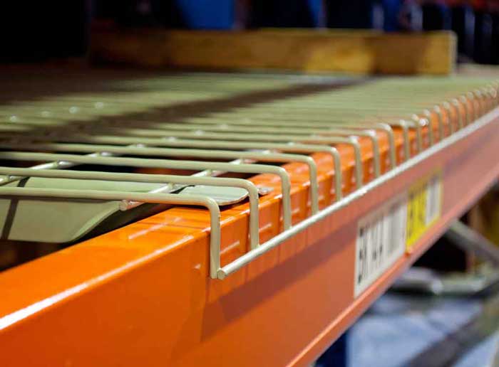 How to select excellent wire decking for pallet racks manufacturers？