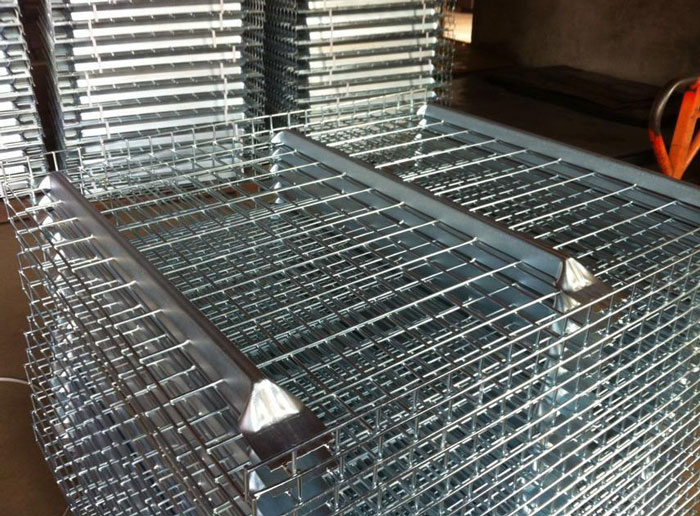 Why is wire mesh decking more and more popular?