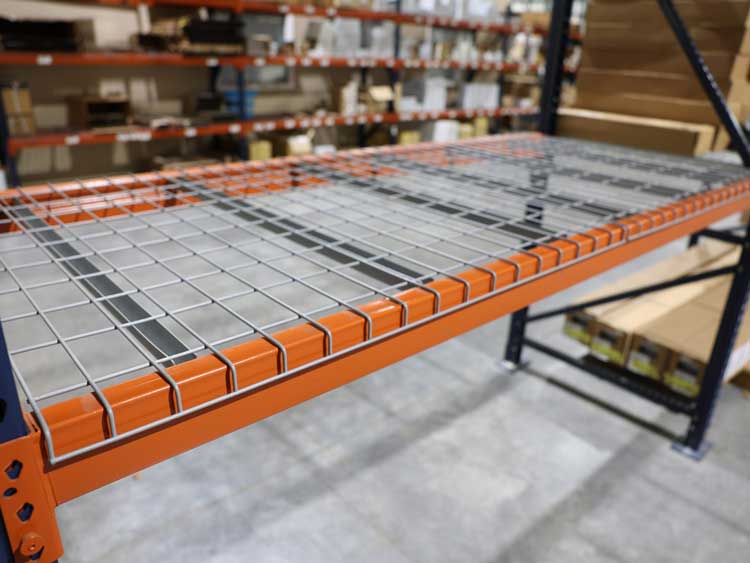 Component for enhancing warehouse efficiency: wire mesh deck