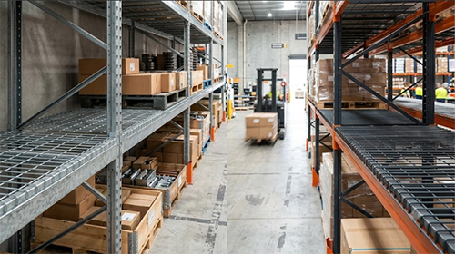 Galvanized vs Powder Coated Wire Decking for Pallet Racks